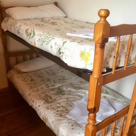 Familiar De Pintueles *