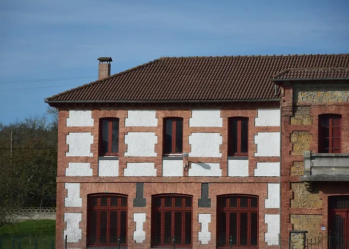 Familiar De Pintueles Hostal Piloña