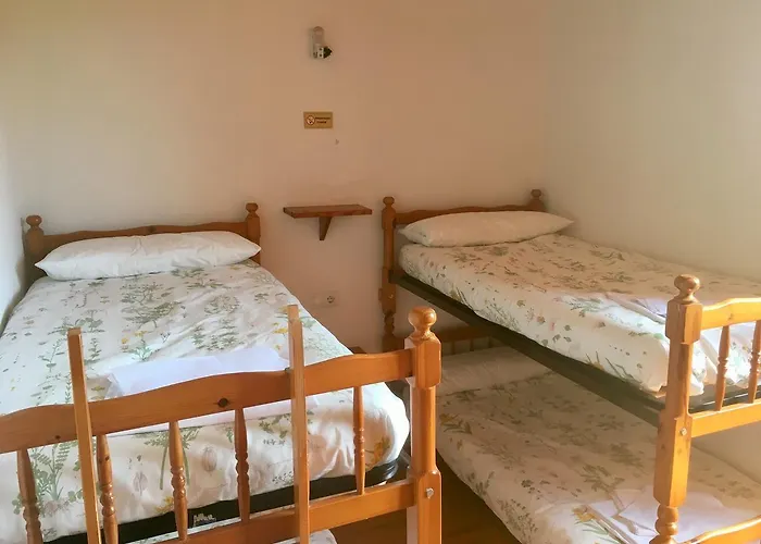 Familiar De Pintueles Hostal Piloña