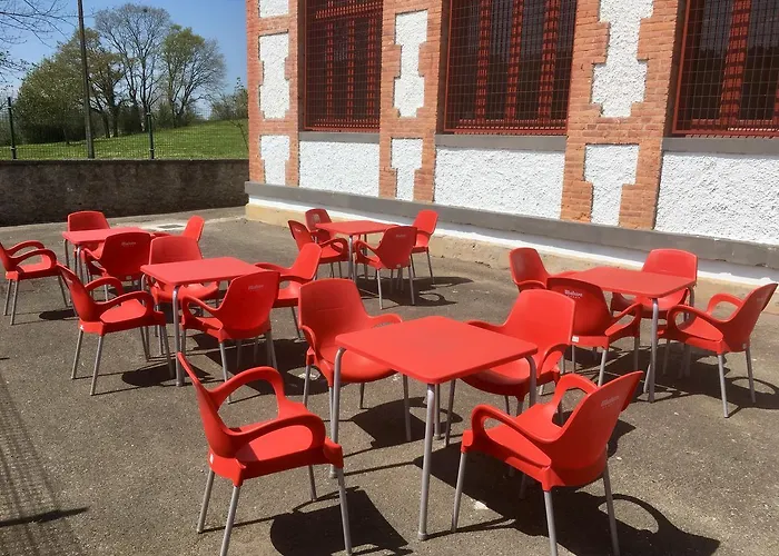 Familiar De Pintueles Hostal