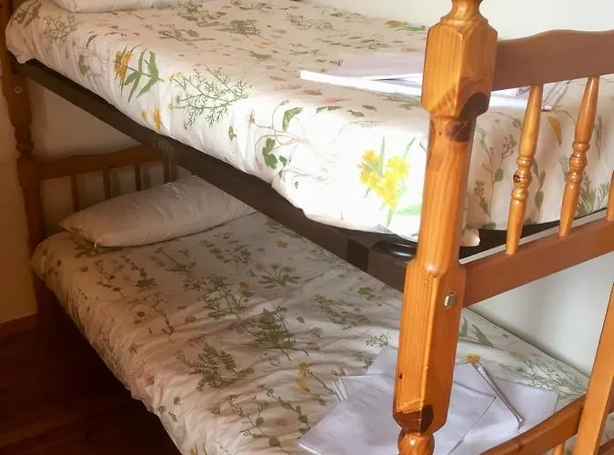 Familiar De Pintueles *