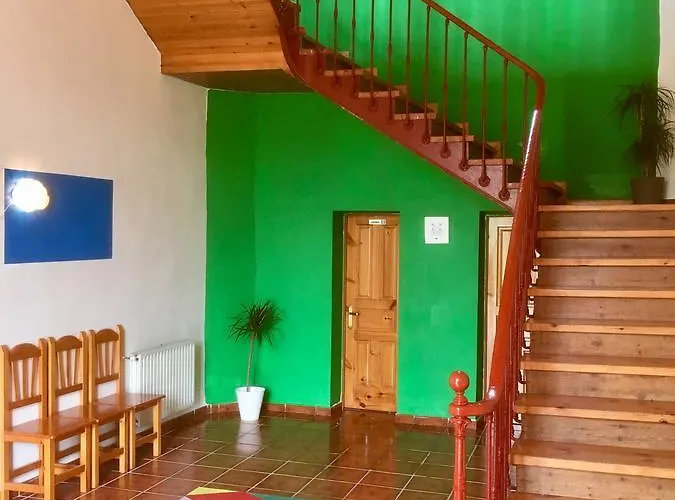 Familiar De Pintueles *