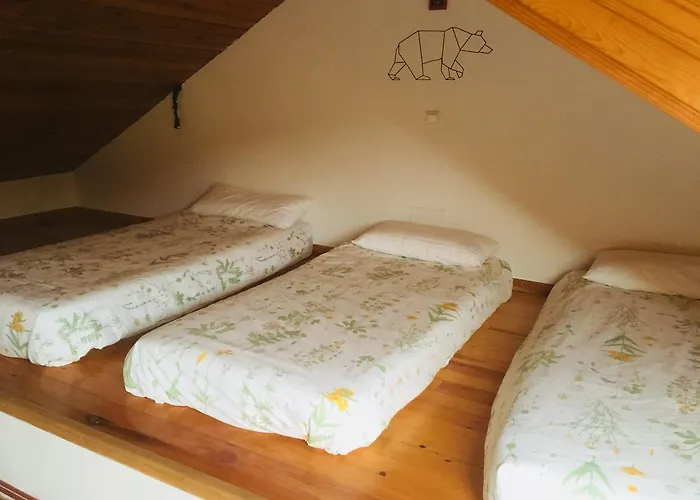 Familiar De Pintueles